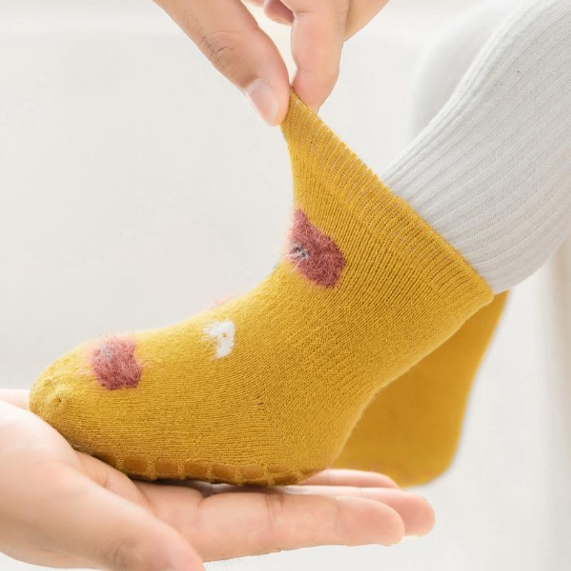 Kids Winter Thicken Socks Baby Skidproof Floor Socks Boy Girls Cartoon Cotton Terry Warm Non-Slip Newborn Tube Socks
