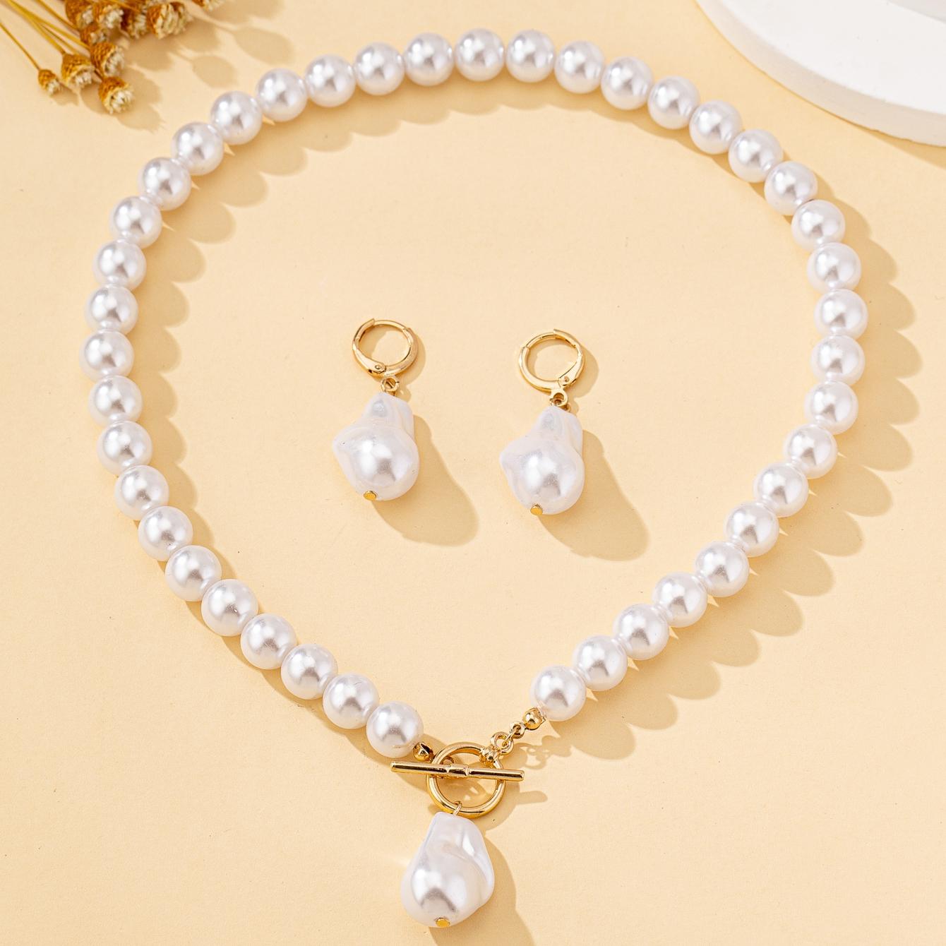 

Women s Jewelry Set Classic and Fashionable Baroque Imitation Pearl Necklace and Earrings Set Suitable for Daily and Vacation Wear