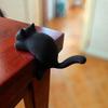 Cats Hook Cats Shaped Shelf Hook Lying Cats Key Holder for Shelf Placement, Extended-Tail Plastic Hook for Small Items and Interior Display Accent