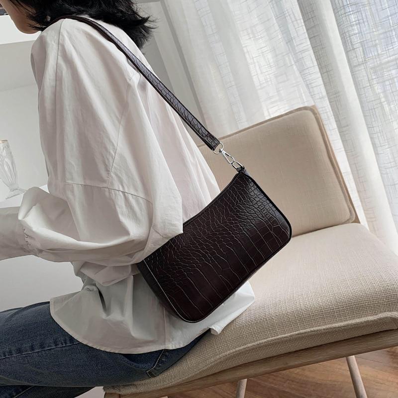 croc leather shoulder bolsa