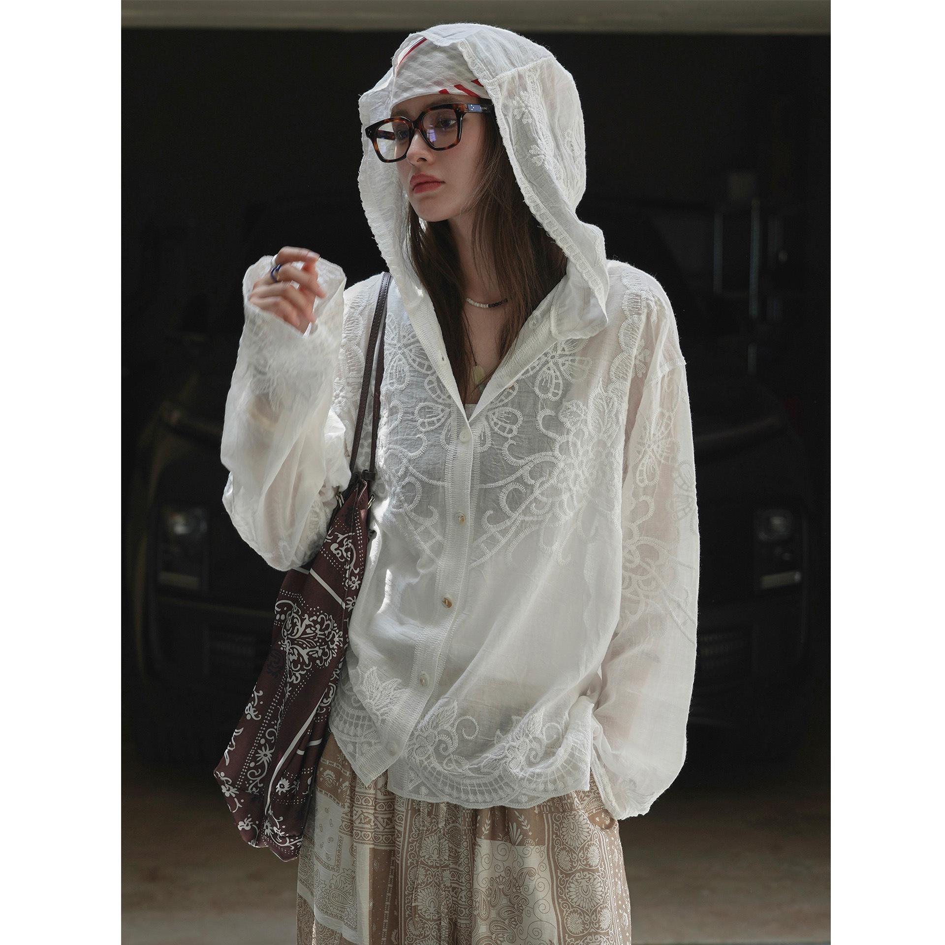 

Johnature Летне-осенние модные корейские худи с кружевным жаккардом, солнцезащитные, легкие, дышащие пальто для женщин One Size белый