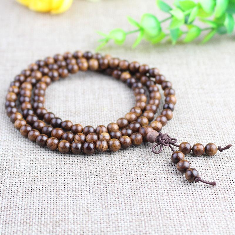 Natürliches Holz 108 Mala Perlenarmband Glatte Oberfläche Milder Duft für Yoga Spirituelle Suchende Geschenke