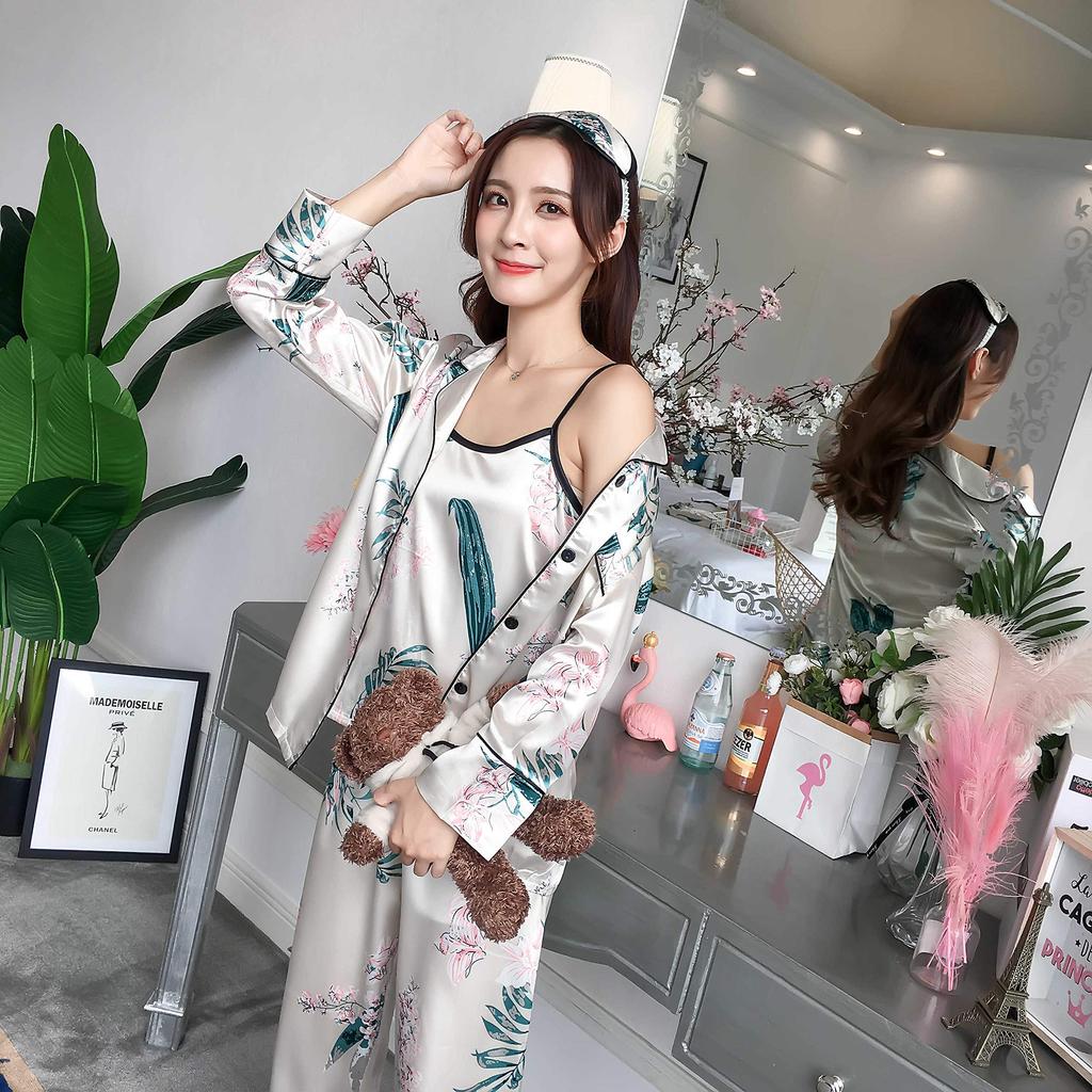 CARLIE KLOSS Silk Loungewear Featuring Long and Size Perfect for and Summer Women's 7-Piece Set, Silk, Open-Front, Sleeves, Pants, Camisole, White,