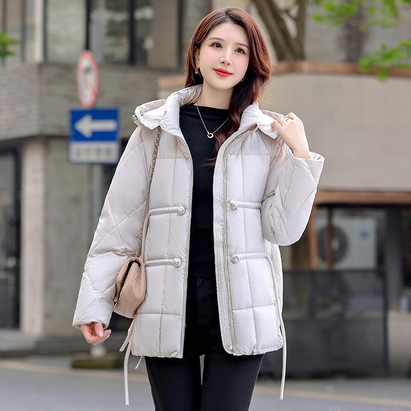 

2025 Winter New Buckle Down Cotton Jacket Women s Chinese Fringe Hooded Foreign Style Loose and Slimming Simple Jacket L