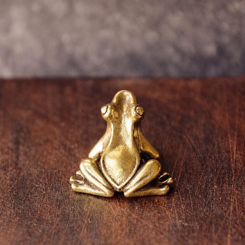 Vintage Brass Frog Statue Solid Peanut Pendant Charm Creative Tea Pet Figurine Keychain Decoration