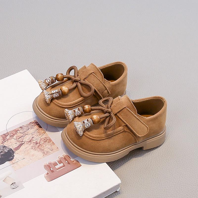 Girls' Tassel Birkenstock Shoes - 2026 Spring/Autumn Casual Leather Moccasins for Little Girls, New Chinese-Style Versatile Footwear.