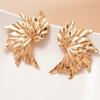 Glänzende plissierte Metall-Wind-Spiral-Blätter-Ohrringe für Damen 2025 Übertrieben hochwertige Steckerohrringe Luxus-Designer Zirkon