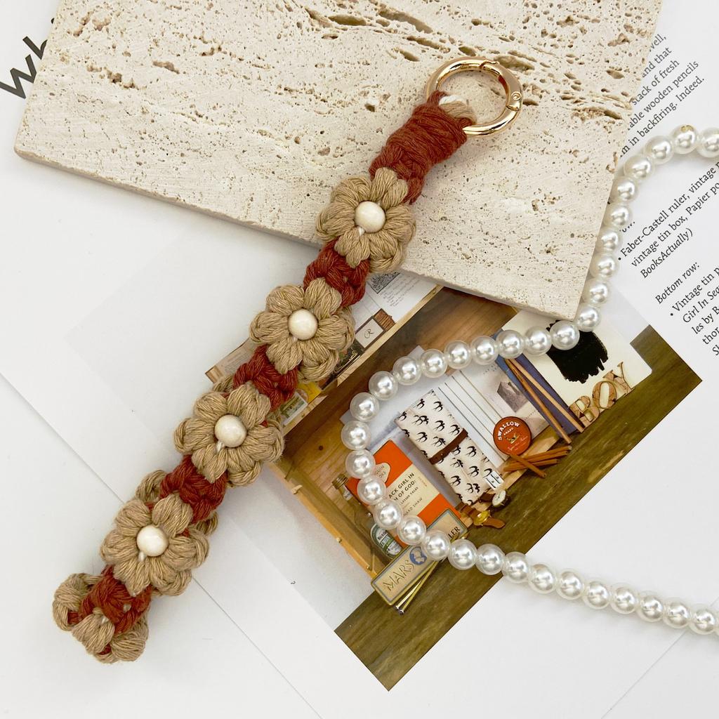Bohemian Hand-Woven Flower Wrist Lanyard Phone Wristband Daisy Flower -Lost Phone Rope Bag Pendant for Friend Gift Bag Charm