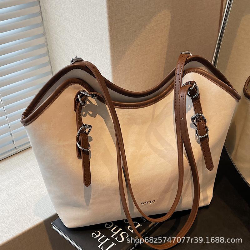 Fashionable Casual Large-capacity Tote Bag Women's 2025 Autumn and Winter New Shoulder Bag for Commuting To Work and High-end Underarm Bag