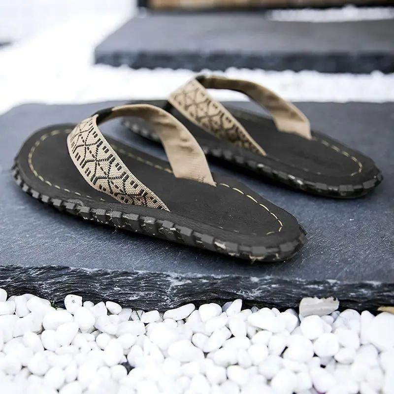 Fashion House Beach Flat Flip Flops Indoor Shoes Walk Around Home Slippers for Men Eva Rubber Shiatsu Sandals Man Comfortable Elegant