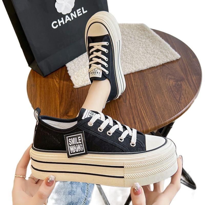 Platform canvas shoes women's 2025 spring and summer new Korean version small man height increase lace-up low-top board shoes popular white shoes