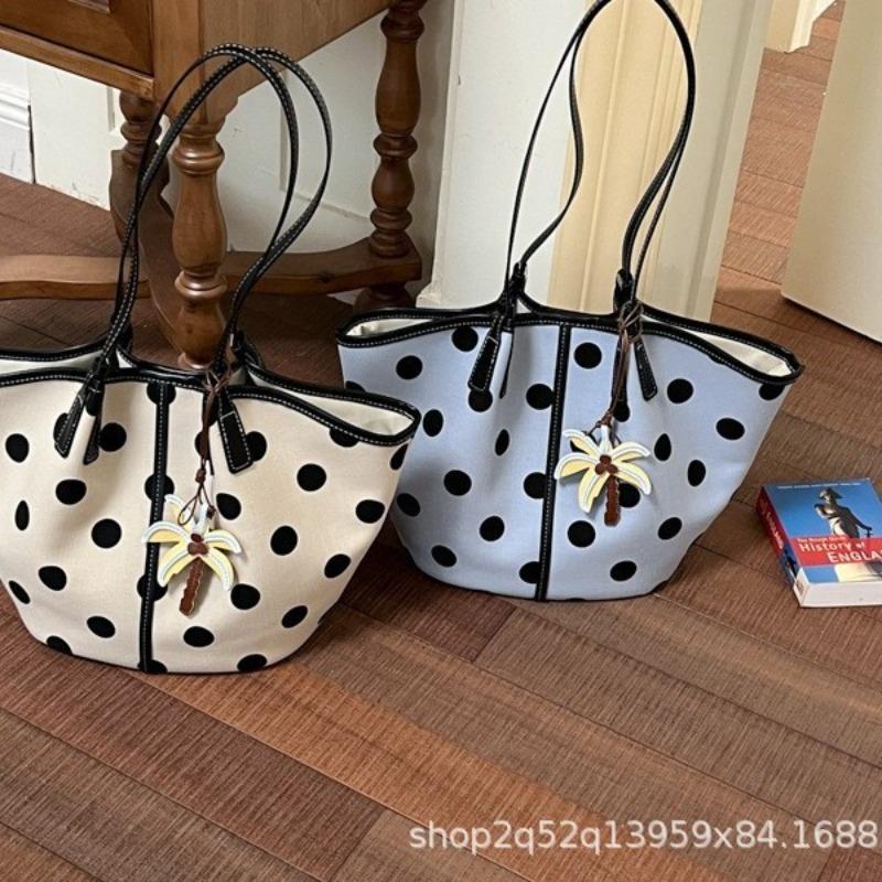 New polka dot single shoulder armpit bag women's new trendy niche tote