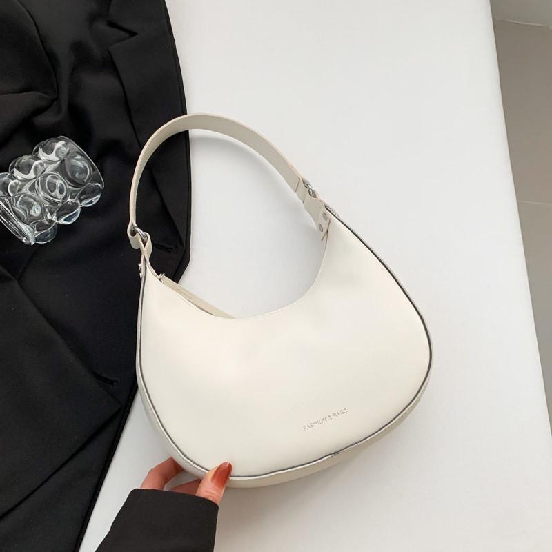 Chic Pu Leather Crescent Shoulder Bag For Women Trendy Street Style Medium Size Handbag