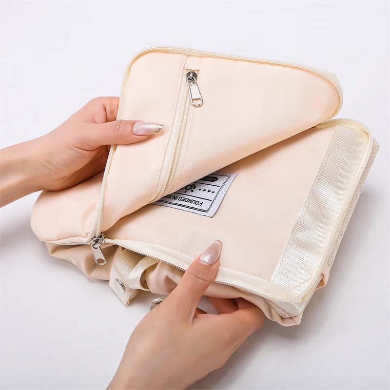 Jieyingfei Expandable Travel & Gym Duffle Bag