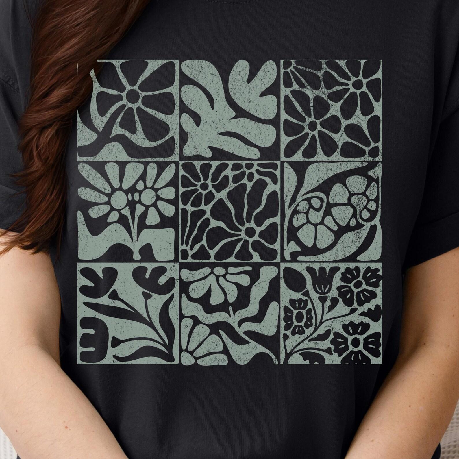 Botanical Print T-Shirt: Unisex Floral Tee, Relaxed Fit M