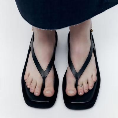Sandálias Chinelos de Verão da Moda Sapatos Femininos Moda Bico Aberto Tira com Fivela Couro Macio Chinelos Femininos Sapatos de Plataforma Sandálias de Praia