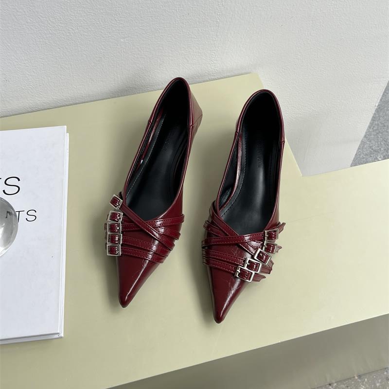 

Мода 2025 Туфли-лодочки с острым носком и низким каблуком Женская обувь Бренд Пряжка на ремне Неглубокие Слипоны Балетки Элегантные Туфли-лодочки для Вечернего Платья Mujer 41 вино красного