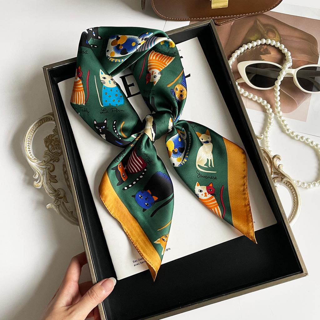 70 Simulation Silk Navy Blue Cashew Silk Scarf, Simple And High-End Sense Matching Square Scarf, Women'S Decorative Thin Scarf, Workplace Scarf.