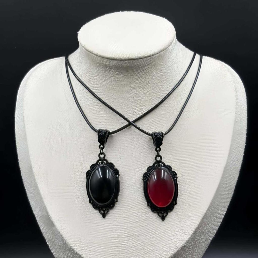 Gothic Mirror Crystal Time Gem Necklace: European & American Trendy Pendant