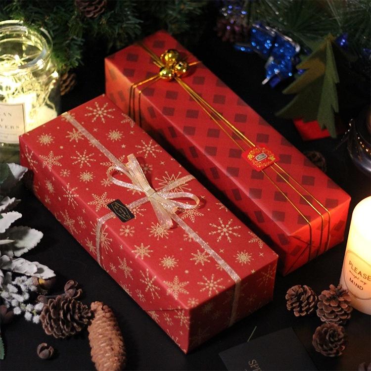 73*51cm New Christmas Gift Boxes Wrapping Paper European Style Retro Kraft Gift Snowflake Christmas Tree Festive Supplies