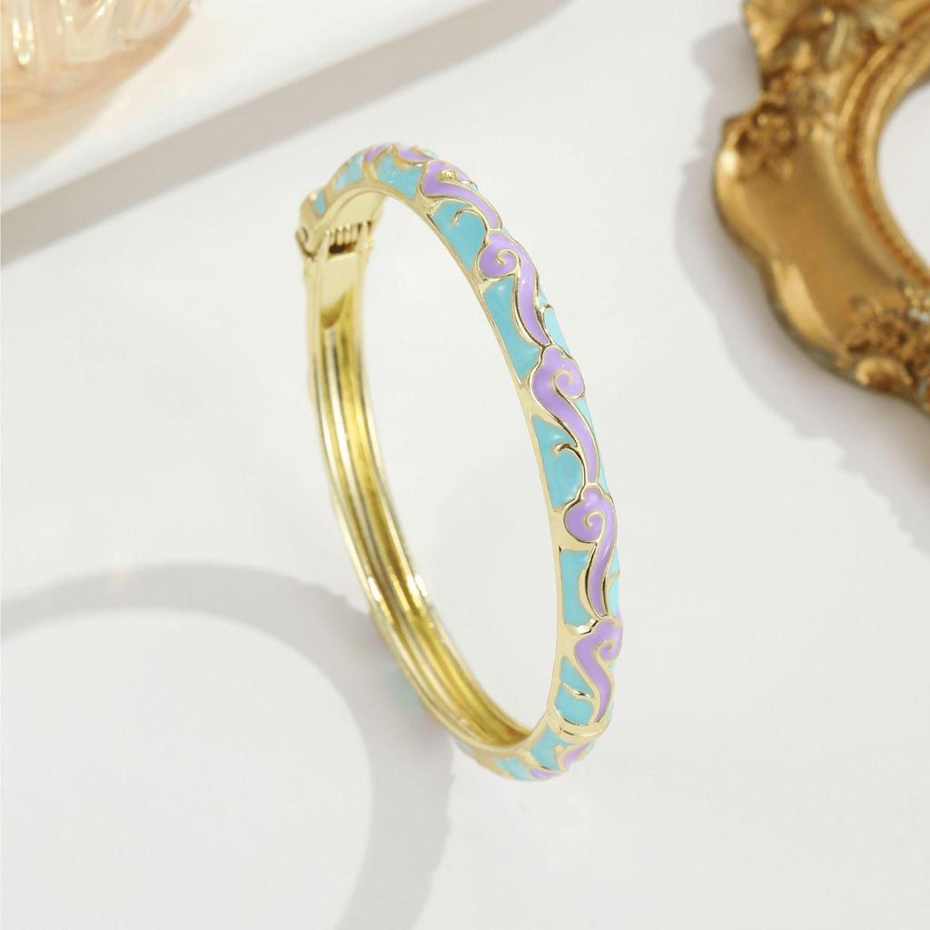 Süßes Tropföl-Armband aus Cloisonné-Emaille: Bunter Retro-Palaststil mit Glückswolken-Design