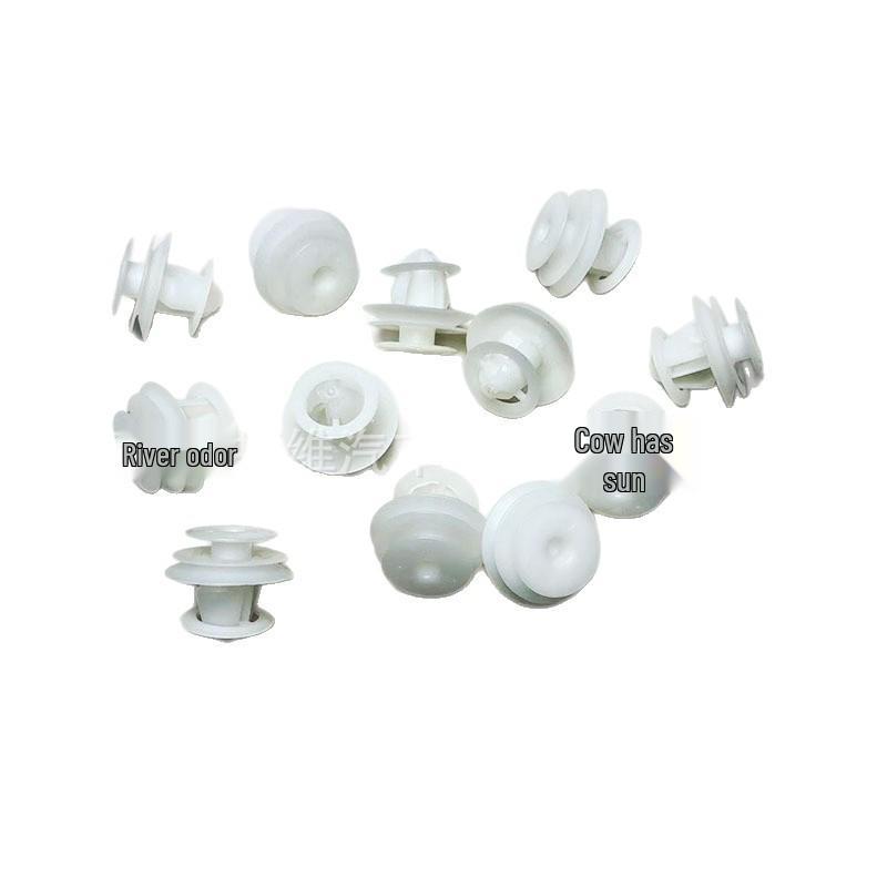 Toyota Tailgate  Pillar Trim Fixing Clip Clean Plastic