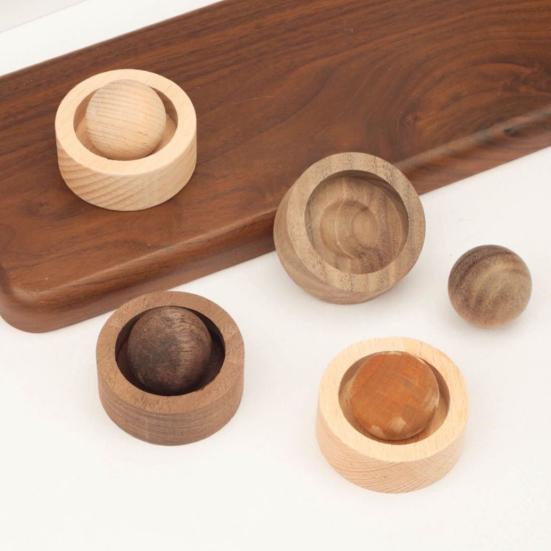 Wood Essential Oil Diffuser, Mini Sphere Shaped Wooden Aromatherapy Diffuser, Small Round Oil Diffuser for Home Office Car Interior Yoga Rooms