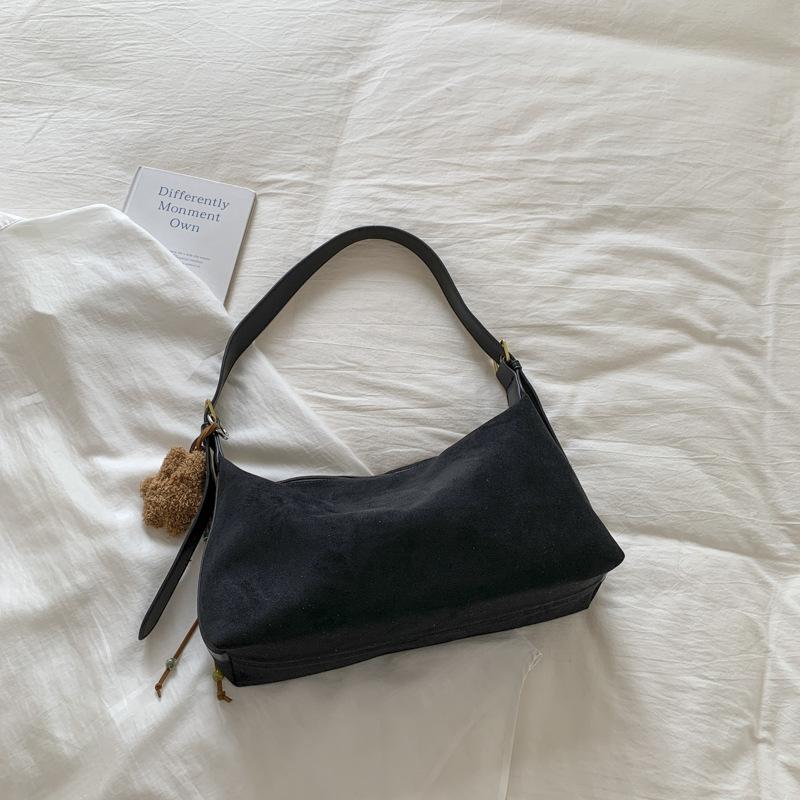 Retro Matte Niche Underarm Bag Women's 2025 Winter New Versatile Women's Bag Popular Messenger Bag Shoulder Tote Bag