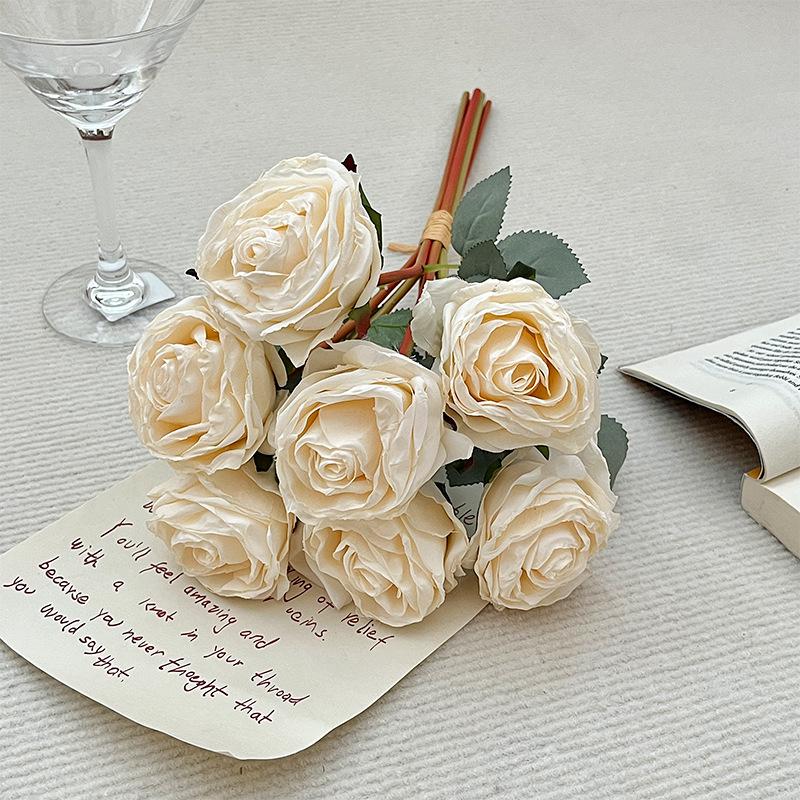 43CM 7-piece Tied Roasted Edge Rose Artificial Bouquet High-end Home Soft Decoration Floral Ornaments