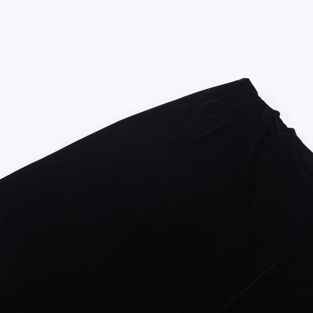 Europe, America, autumn and winter new women's clothing, temperament slim slant neck pleated velvet dress women