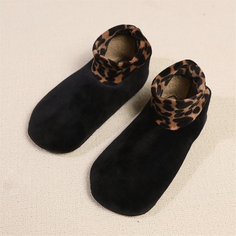 Women's Leopard Print Top Thermal Socks for Cold Weather Nonslip Grip Soles Floor Socks Thick Fleece Lined Slipper Socks