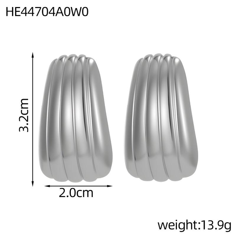 INSSGG European Diamond Quilted Oval Stud Earrings in Titanium Steel