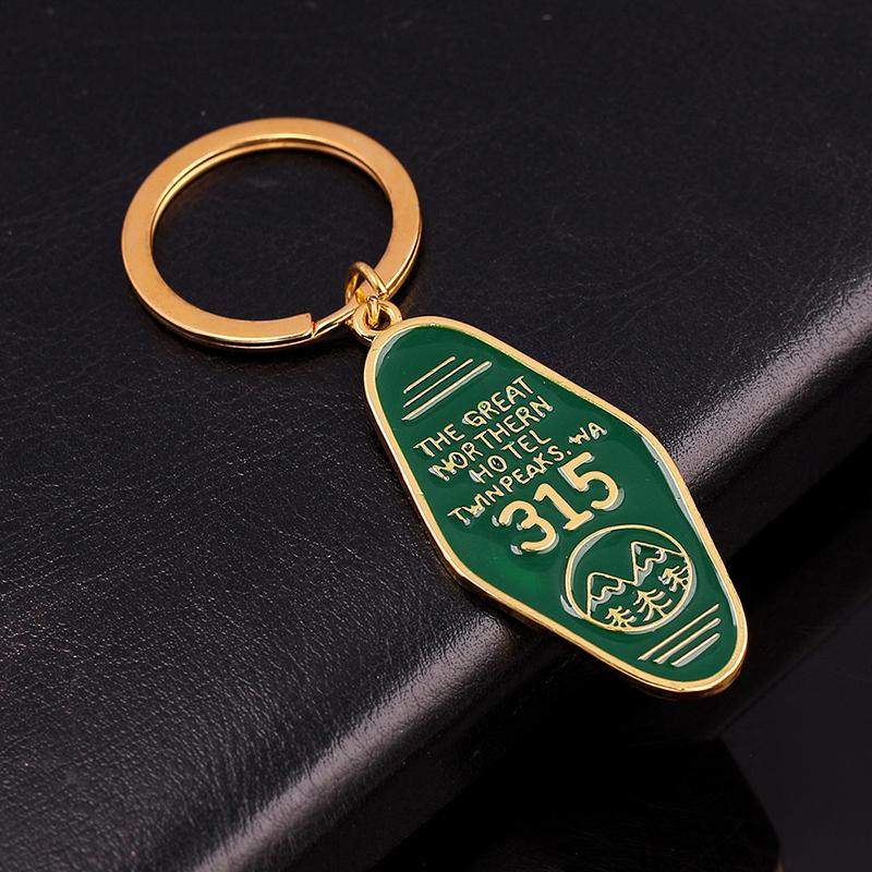 

Tv Show Twin Peaks Key Chain Metal Green Enamel The Great Northern El Room # 315 Keychains Women Men Jewelry Key Ring зелений
