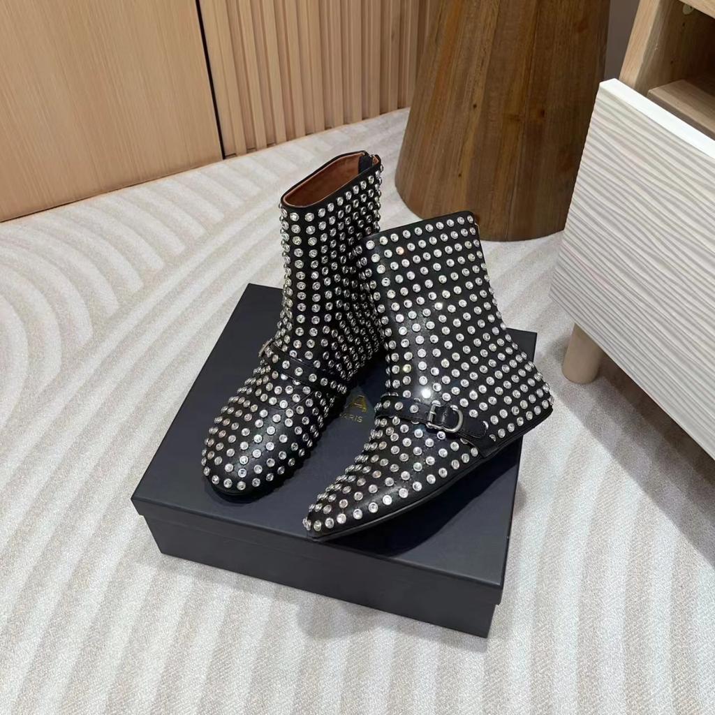 Women's Black Leather Diamond studded Romantic and Fashionable Ballet Style Flat Boots Short Boots