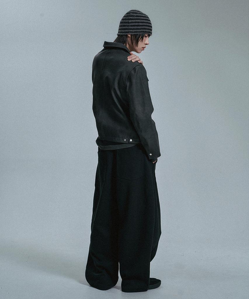 MOO Curved Line Dart Balloon Sweatpants - Black