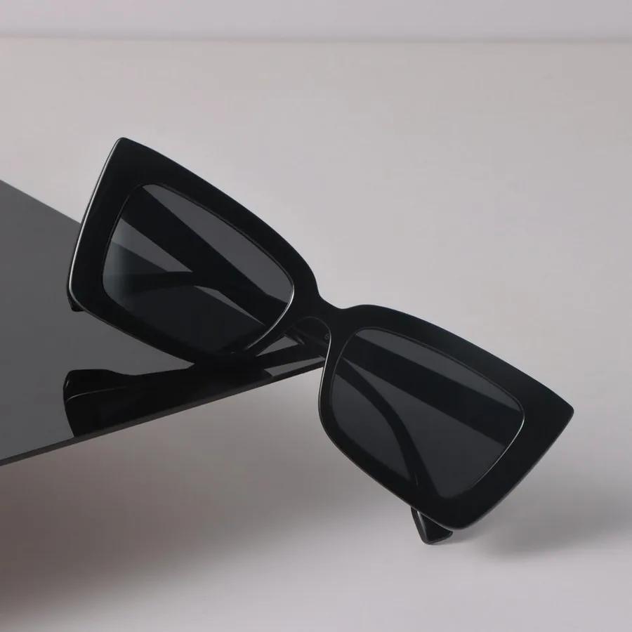 Retro Square Sunglasses Women Fashion Plastic Frame Vintage Sun Glasses Men Stylish Oversized Eyewear