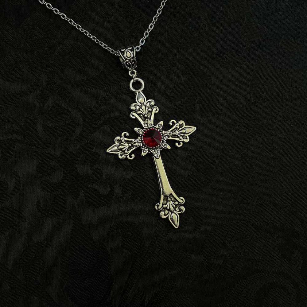Gothic Victoria Red Crystal Cross Pendant Necklace for Men Women Personality Punk Hallowmas Party Vampire Jewelry Accessories