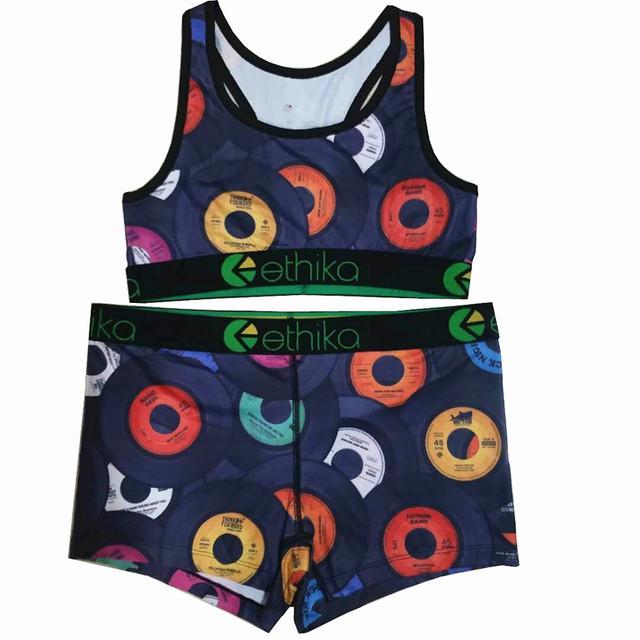 

Ethika Stylish Digital Print Yoga Set: Cross-Back Vest & Shorts for Women S