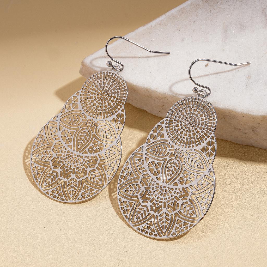 Hollow Round Flower Ear Hook Unique High-end Fashion Earrings