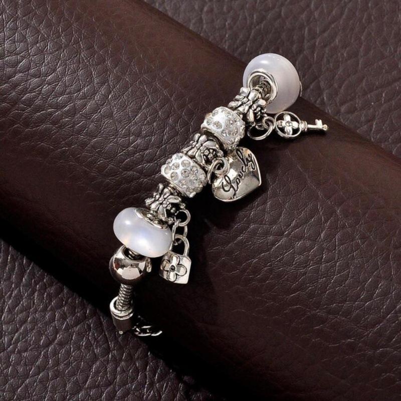 Stylish Women's DIY Beaded Heart Diamond Bracelet - Light Luxury Vacation Accessory