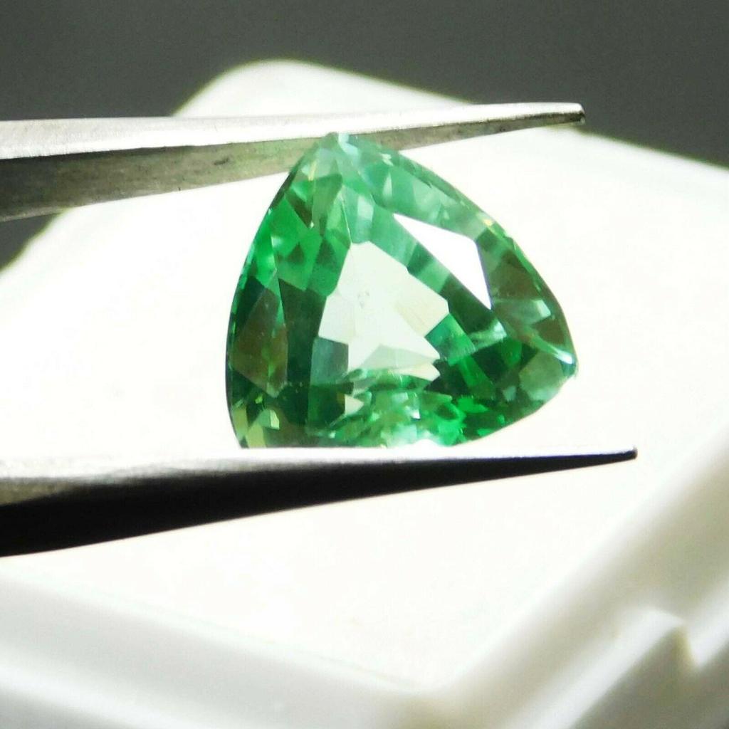 Certified Natural Bluish Green Sapphire 6.90 Ct Trillion Fabulous Gemstone