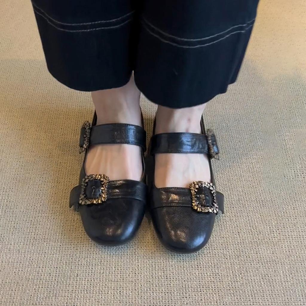 Retro round head shallow mouth small single shoes women's flat bottom one-word buckle black design versatile Mary Jane shoes