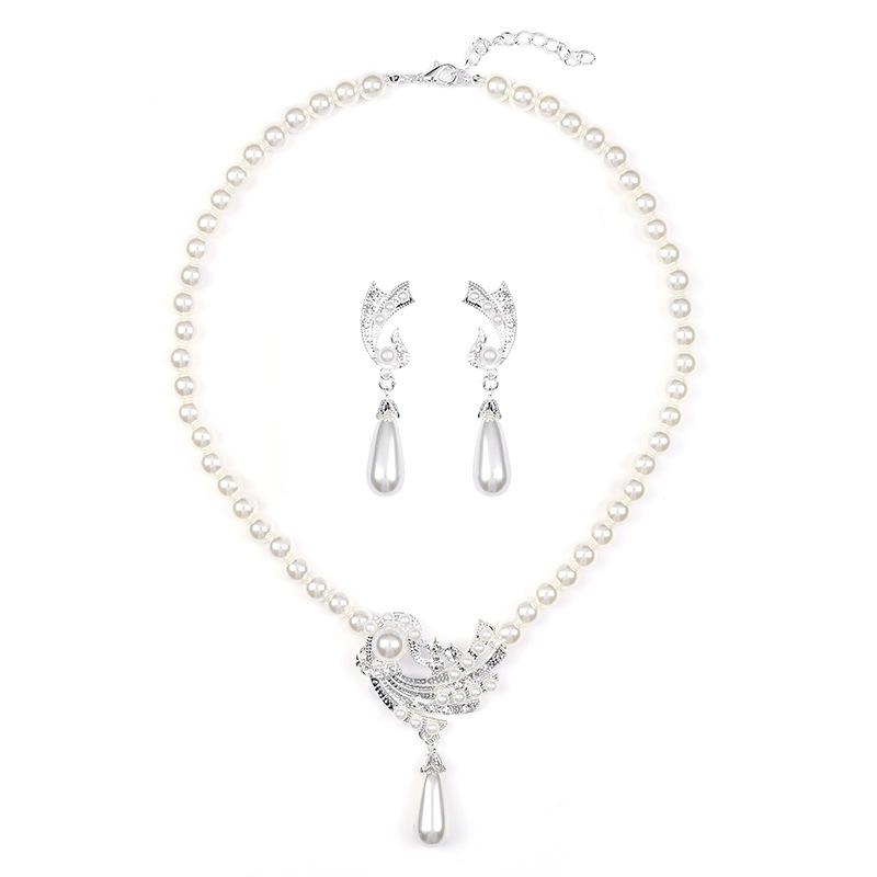 Violent Pearl Necklace Earrings Set Bridal Dress Versatile Accessories Novel Alloy Electric Two-Piece Set