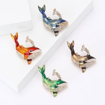 Japan und Südkorea Niedliche kreative Legierung Strass Spray Wal Brosche Mode Vielseitig Herren- und Damenbekleidung Corsage Schmuck Pin