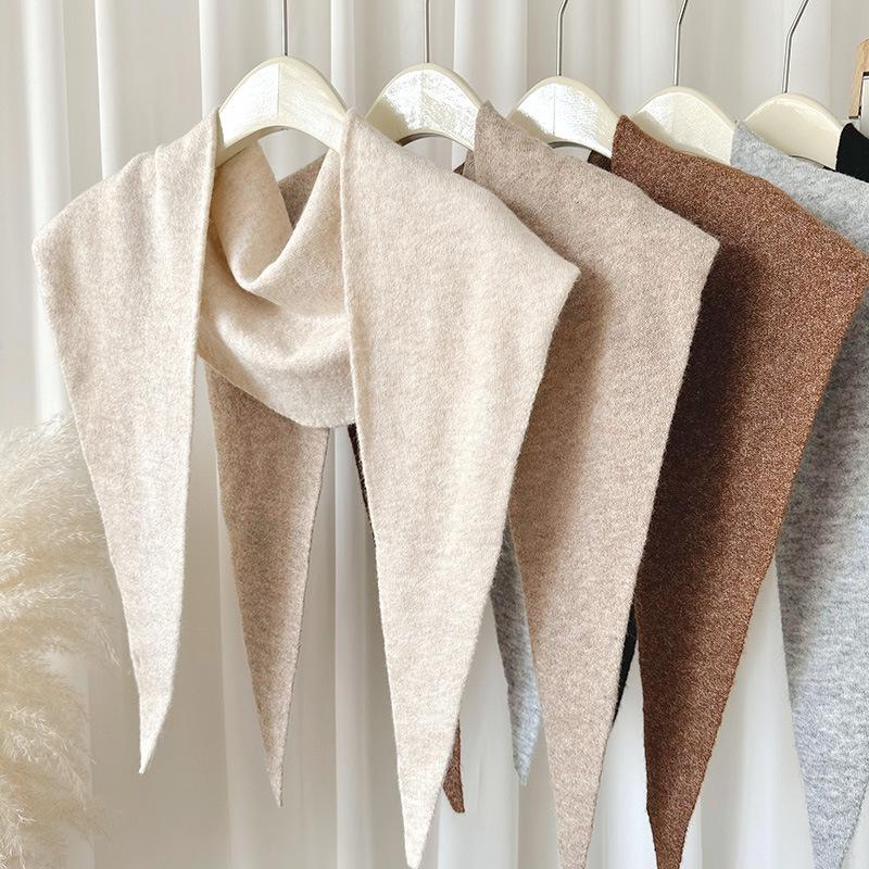 New solid color knitted triangle scarf for women versatile autumn and winter warm decoration neck protection scarf and shawl