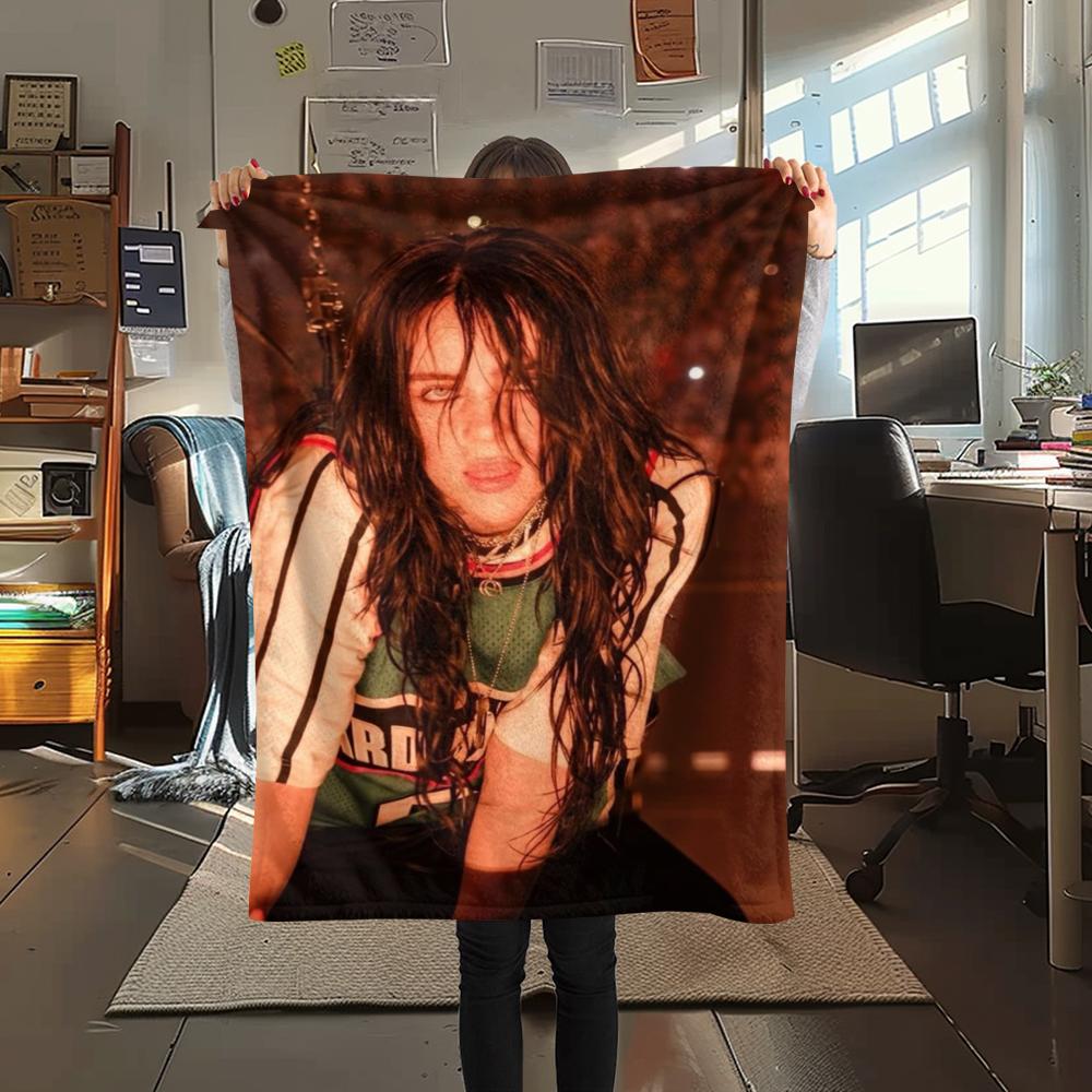 1 Stück Billie Eilish Aufdruck Flanelldecke, Hohe Qualität, Bequem für alle Jahreszeiten, Heimdekoration, Wärme und Komfort, Perfekt für Weihnachtsgeschenke