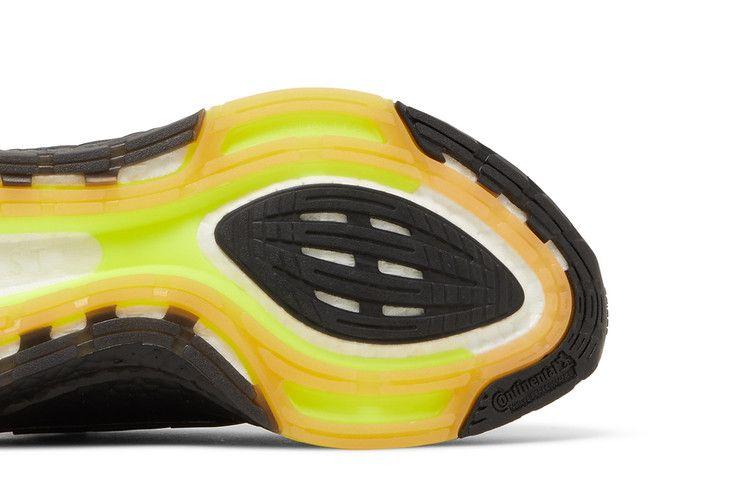 adidas UltraBoost 22 'Black Solar Yellow'