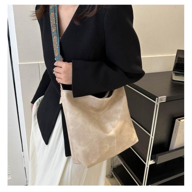 2025 Summer New Fashion Handheld Single Shoulder Crossbody Large Capacity Bucket Bag