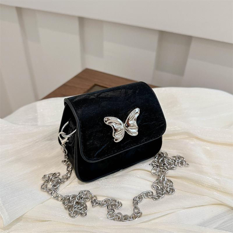 

Сумка через плечо Простая повседневная сумка через плечо Персонализированная маленькая квадратная сумка Новая летняя нишевая модная трендовая маленькая сумка