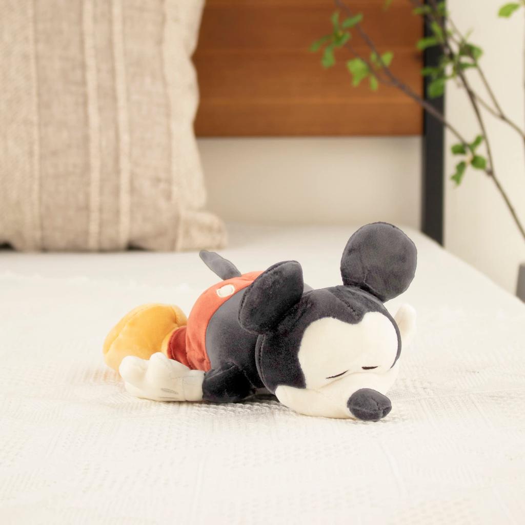 Liv's Heart Squeeze Cushion Disney Mochi Hug Mickey Mouse (Total Length: Approx. 27cm) Fluffy and Squishy 50034-01